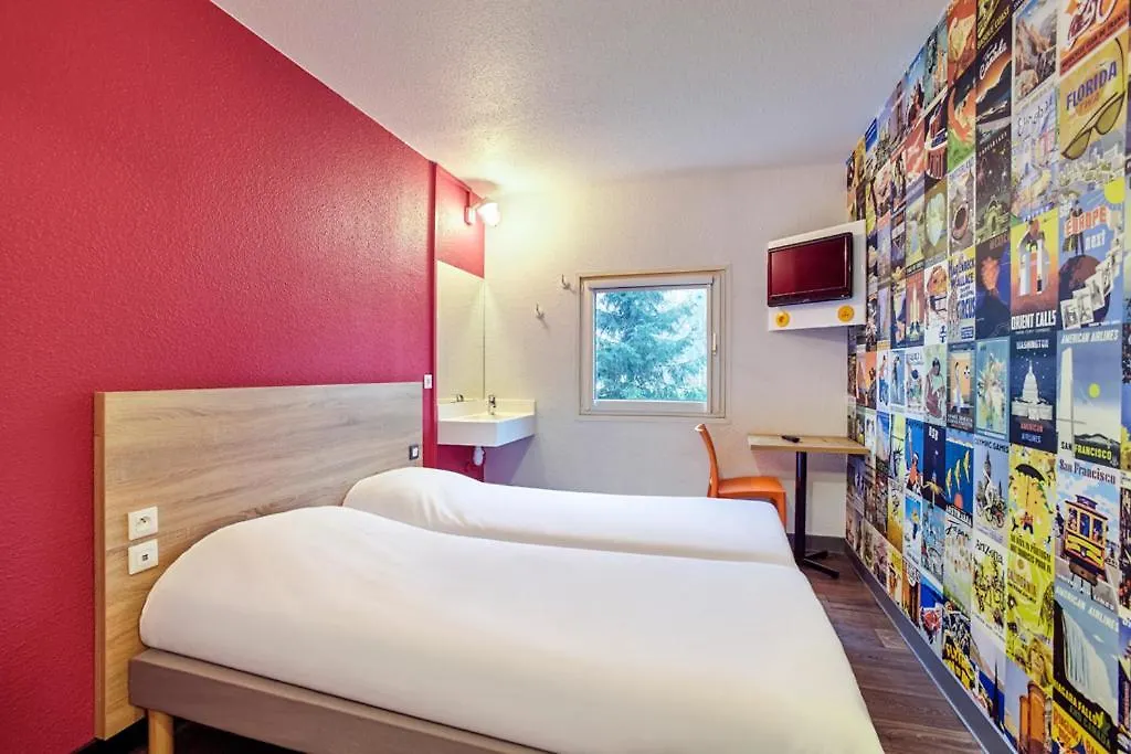 Hotelf1 Annemasse Hotel Renove Saint-Cergues