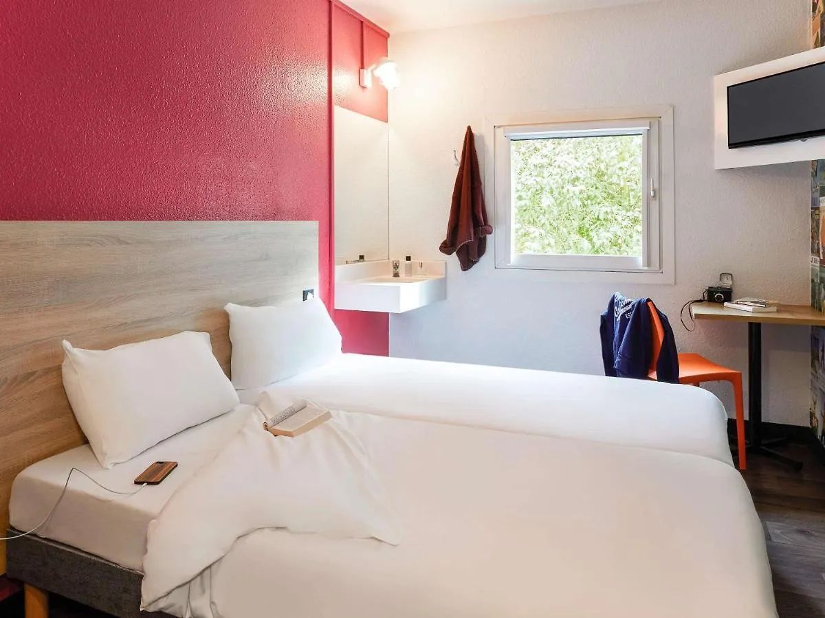 Hotelf1 Annemasse Hotel Renove Saint-Cergues Francia
