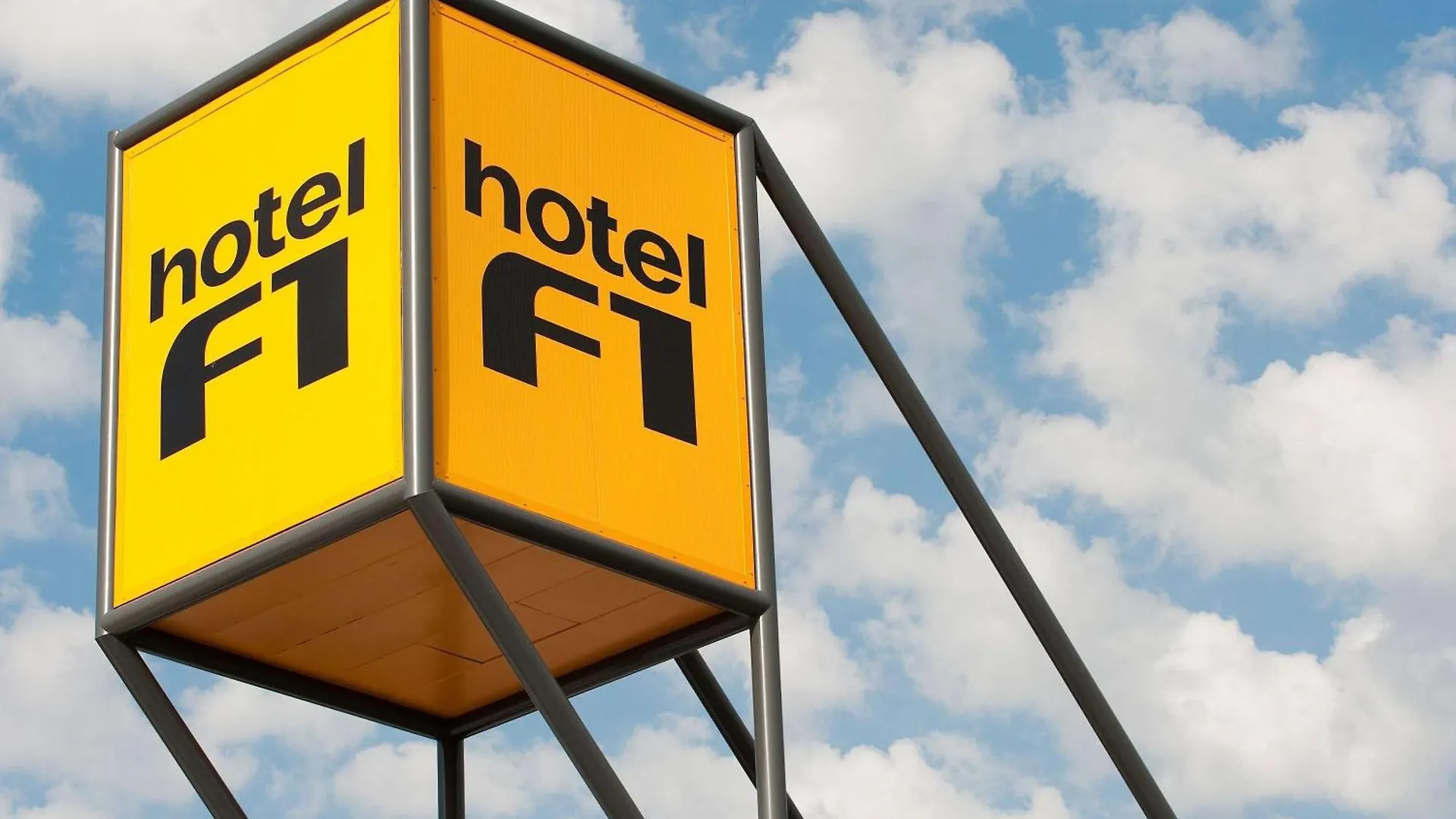 Hotelf1 Annemasse Hotel Renove Saint-Cergues